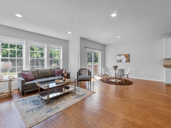 001 51 Spruce St 1